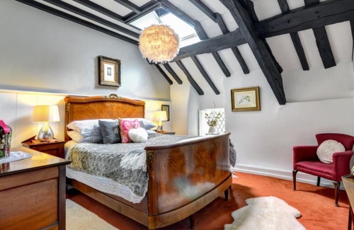 Dolbenmaen House | Holiday Home Dwyford by Interhome