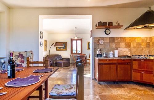 Magliano in Toscana House | Holiday Home "Assiolo" with Hill View & Private Garden