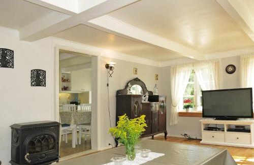 Grimstad House | Holiday Home Øygårdsheia by Interhome