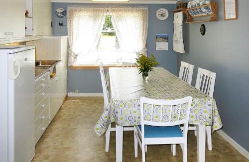 Grimstad House | Holiday Home Øygårdsheia by Interhome