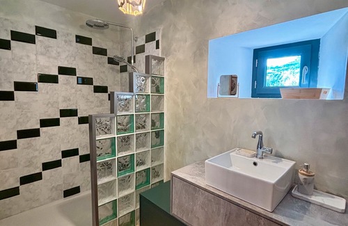 Martin House | Holiday Home 'Angelina' with Wi-Fi