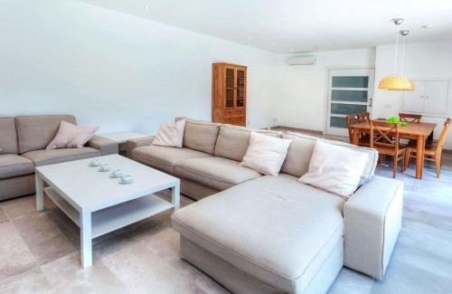 Calonge House | Holiday Home Avets by Interhome