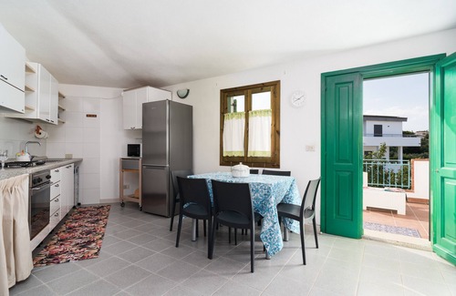 Orosei House | Holiday Home 'Azzurra' with Sea View, Private Terrace and Wi-Fi
