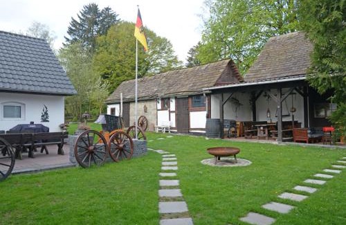 Hehlen House | Holiday Home Berghof Hohe ganzes Haus by Interhome