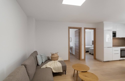 La Solana House | Holiday Home 'Casa De Vacaciones 2' with Mountain View and Wi-Fi