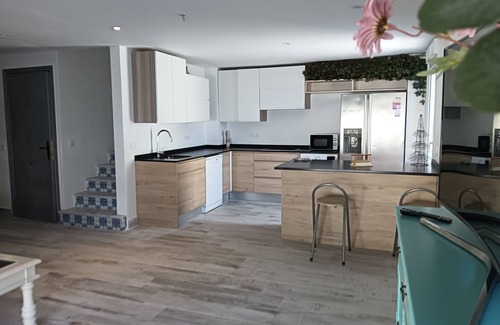 Punta Umbria House | Holiday Home 'Casa Alhamar' with Private Pool, Wi-Fi and Air Conditioning