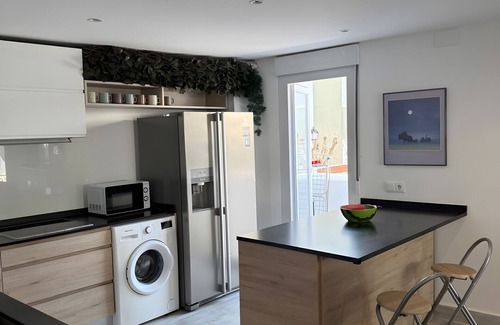 Punta Umbria House | Holiday Home 'Casa Alhamar' with Private Pool, Wi-Fi and Air Conditioning