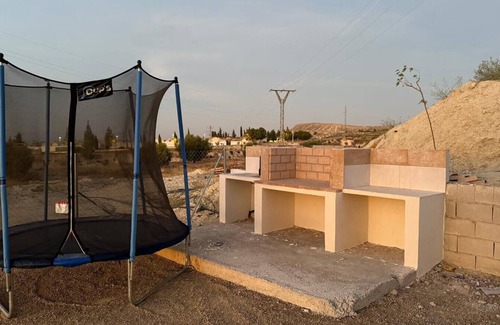 Albudeite House | Holiday Home 'Casa Rural El Jardín De Sara' with Mountain View, Wi-Fi and Air Conditioning