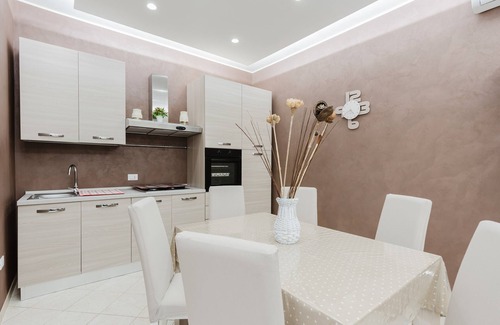 Marsala House | Holiday Home 'Casa Scirocco' with Sea View, Private Terrace and Wi-Fi