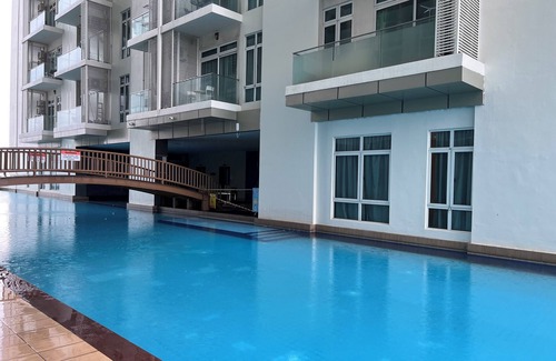 Taman Century Apartment | HOLIDAY HOME@D'Esplanade KSL in Johore Bahru, 45 minutes to SINGAPORE.