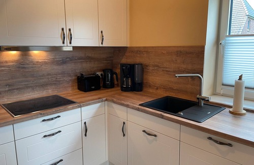 Fahretoft House | Holiday Home 'Dat Nordseehus' with Private Terrace, Private Garden and Wi-Fi