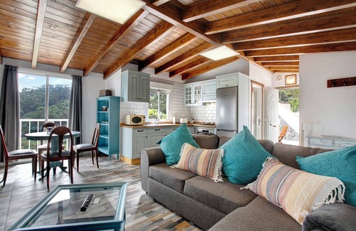 Tegueste House | Holiday Home "El Sarmiento" with Mountain View, Pool & Wi-Fi