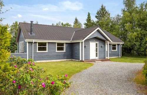 Hou House | Holiday Home Felina - from the sea by Interhome