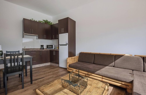 Adeje Villa | Holiday Home ‘Finca Aramai’ with Sea View, Pool, Wi-Fi & Terraces