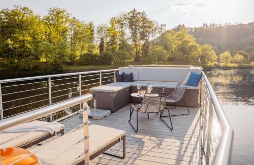 Mettlach House | Holiday Home Floating Home-Hausboot in Mettlach Hafen by Interhome