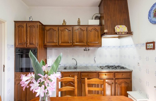 Ponte de Lima House | Holiday Home in Arcozelo with Private Pool