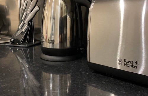 Willesborough Condo | Holiday Home in Ashford, great location & parking