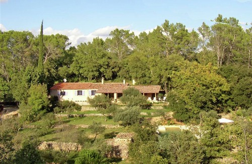Carces House | Holiday Home in Carcès with Private Pool