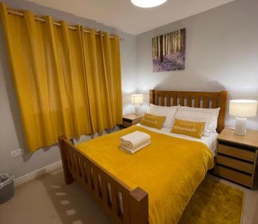 Canton House | Holiday Home In Cardiff, Sleeps 8