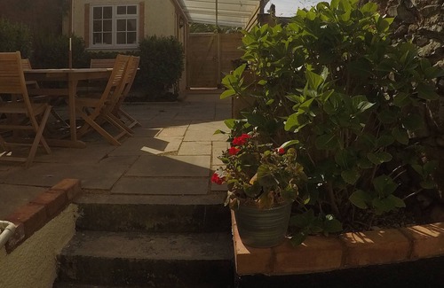 Exmouth House | Holiday Home in Central Exmouth Grade 2 listed character property, very charming
