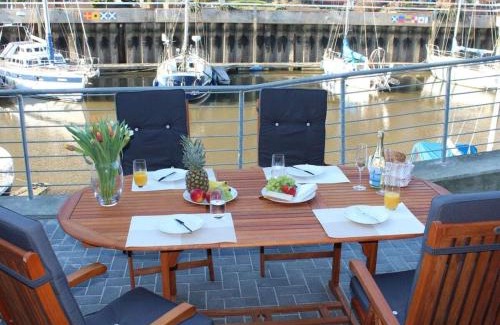 Cuxhaven House | Holiday home in Cuxhaven with swimming pool