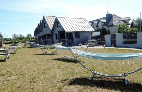 Dziwnowek House | Holiday Home in Dziwnówek by Sea and Lake