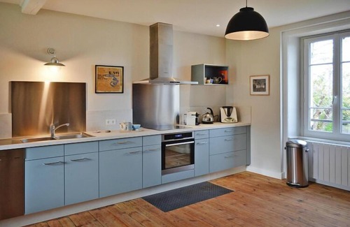 Locquirec House | Holiday Home in Locquirec near Sandy Beach