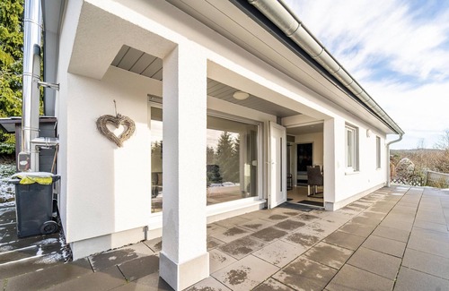 Goldlauter House | Holiday Home in Suhl near Rennsteig Trail