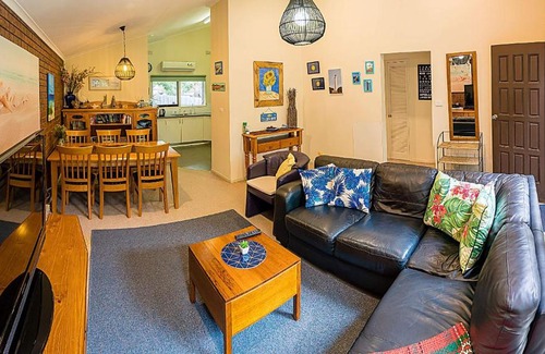 Anglesea House | Holiday Home in the Heart of Anglesea