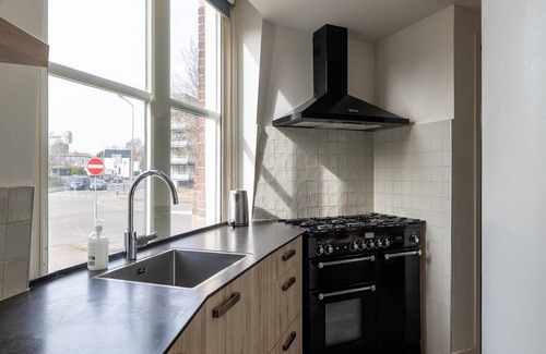 Vlissingen House | Holiday Home in Vlissingen with Garden