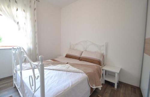Murvica House | Holiday Home in Zadar with Private Pool