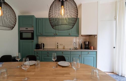 Zelhem House | Holiday Home in Zelhem with Forest and Hot Tub, cleaning included