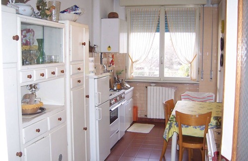 Porto Valtravaglia Apartment | Holiday home 50 meters from Lake. Calm. Large balcony overlooking the lake