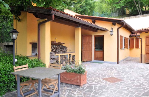 Gattaia House | Holiday home with panoramic views and pool