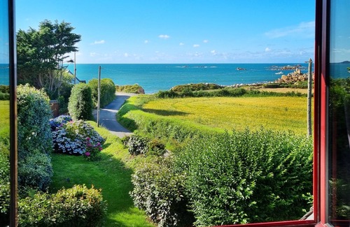 Pleubian House | Holiday Home 'Kermohic - En Front De Mer' with Sea View, Private Terrace and Wi-Fi