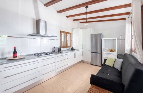 Catadau House | Holiday Home 'La Bombonera' with Wi-Fi