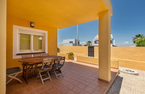 Cabo de Palos House | Holiday Home 'La Cala' with Sea View, Wi-Fi and Air Conditioning