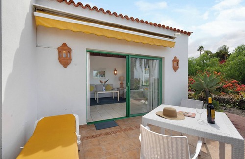 El Paso House | Holiday Home 'La Villa La Palma - 1 Dormitorio' with Sea View, Wi-Fi and Air Conditioning