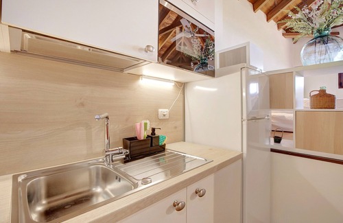 Guimar Apartment | Holiday Home "Las Tres Palmeras" with Mountain Views, Shared Pool and Wi-Fi