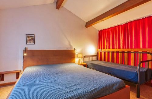 Lacanau-Ocean House | Holiday Home Les Cracks-2 by Interhome
