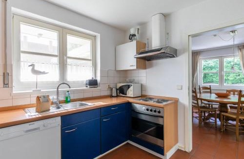 Garz/Rugen House | Holiday Home Losentitz by Interhome