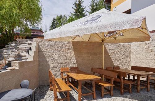 Cerny Dul House | Holiday Home Marika by Interhome