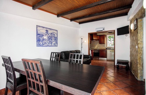 Torres Vedras House | Holiday Home 'Moinho Das Esteveiras' with Sea View, Private Pool and Private Terrace