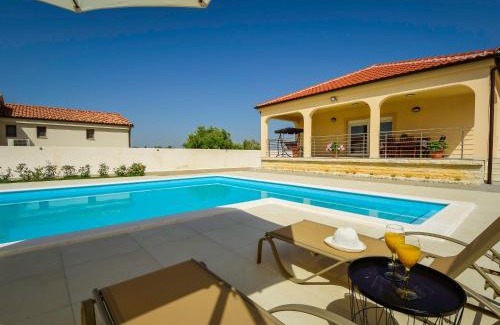 Visocane House | Holiday Home Nisa by Interhome