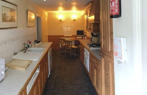 West Finchley Cottage | Holiday Home of the Month! Finchley, Sleeps 5