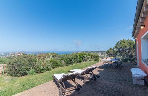 Arzachena House | Holiday Home Rita by Interhome