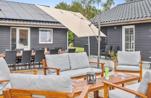Bøtø By House | Holiday Home Ronia - 900m from the sea by Interhome