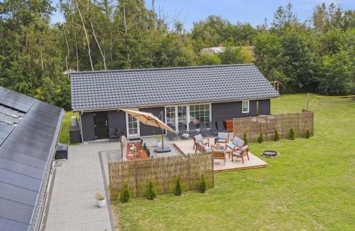 Bøtø By House | Holiday Home Ronia - 900m from the sea by Interhome