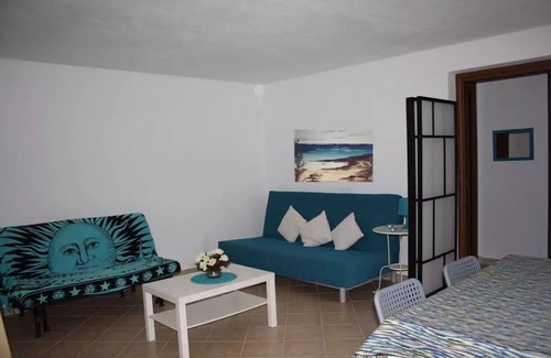 Arbus House | Holiday Home 'Sardegna Ovest' with Private Terrace, Wi-Fi and Air Conditioning