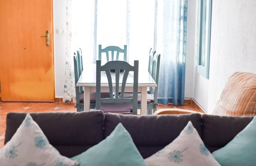 Punta Umbria House | Holiday Home 'Tagoror' with Wi-Fi and Air Conditioning